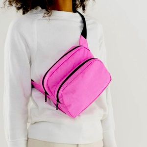 NWT Baggu Fanny Pack